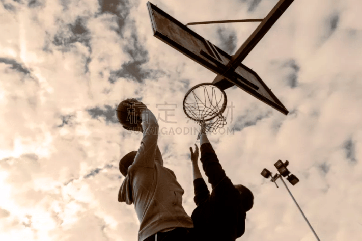 再次入选最佳阵容证明自己，可28岁的国米队长，仍“任重道远”